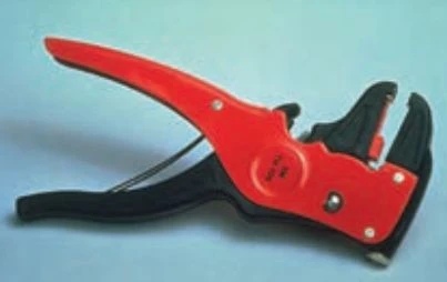 3m Th 109 Pince à Couper Et Dénuder Autoréglable Fils De Sections 0,2 à 6 Mm² 3 3m Th 109 Pince à Couper Et Dénuder Autoréglable Fils De Sections 0,2 à 6 Mm²